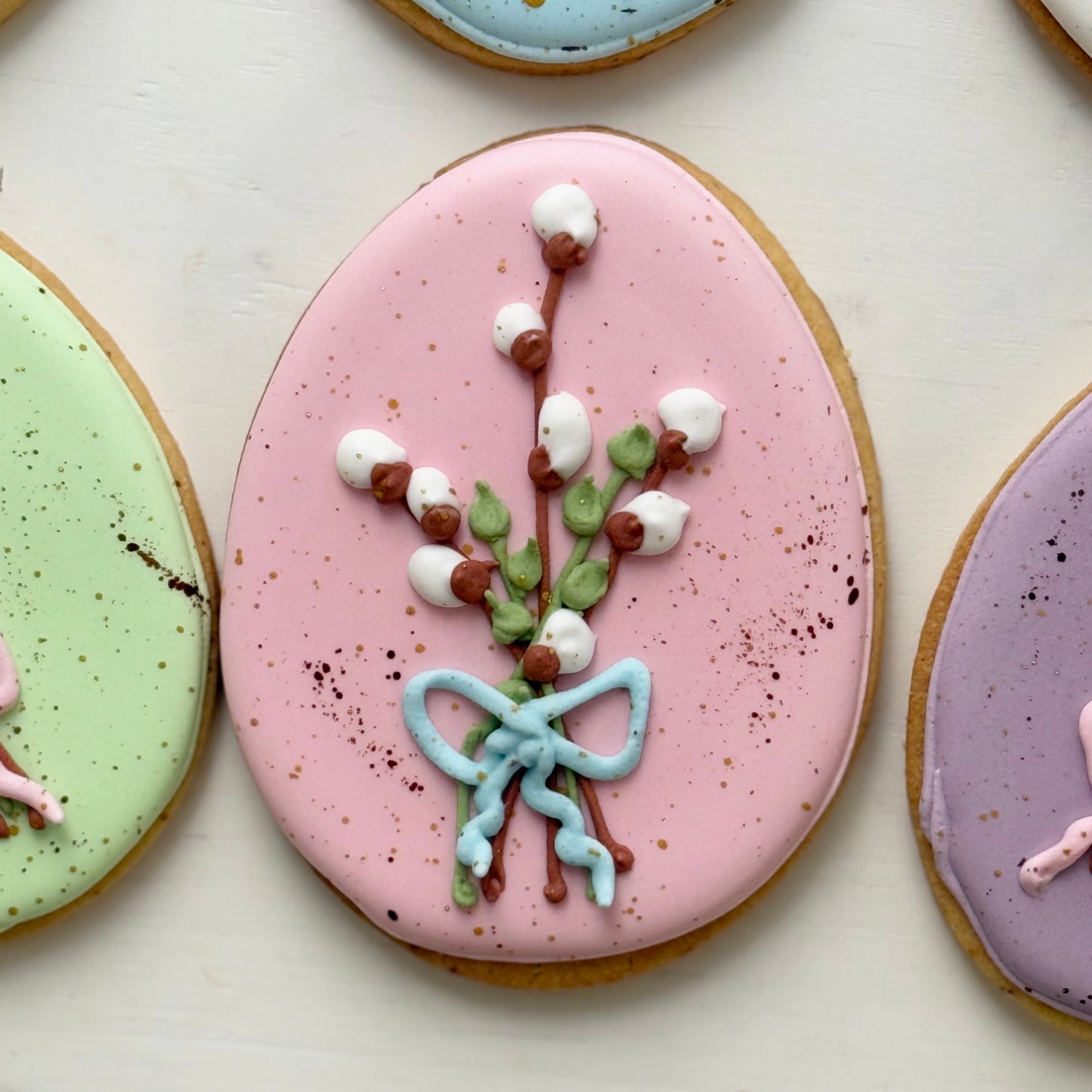 Osterkeks "Osterei groß mit Palmkätzchen"