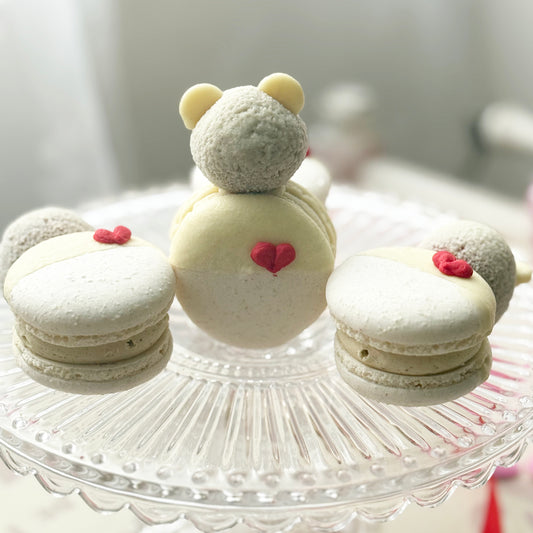 Bärli Macarons (Vanille Erdbeer) - VON 10.2.-14.2. ERHÄLTLICH!