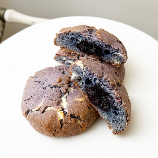 Cookie Lavendel mit Heidelbeerfüllung