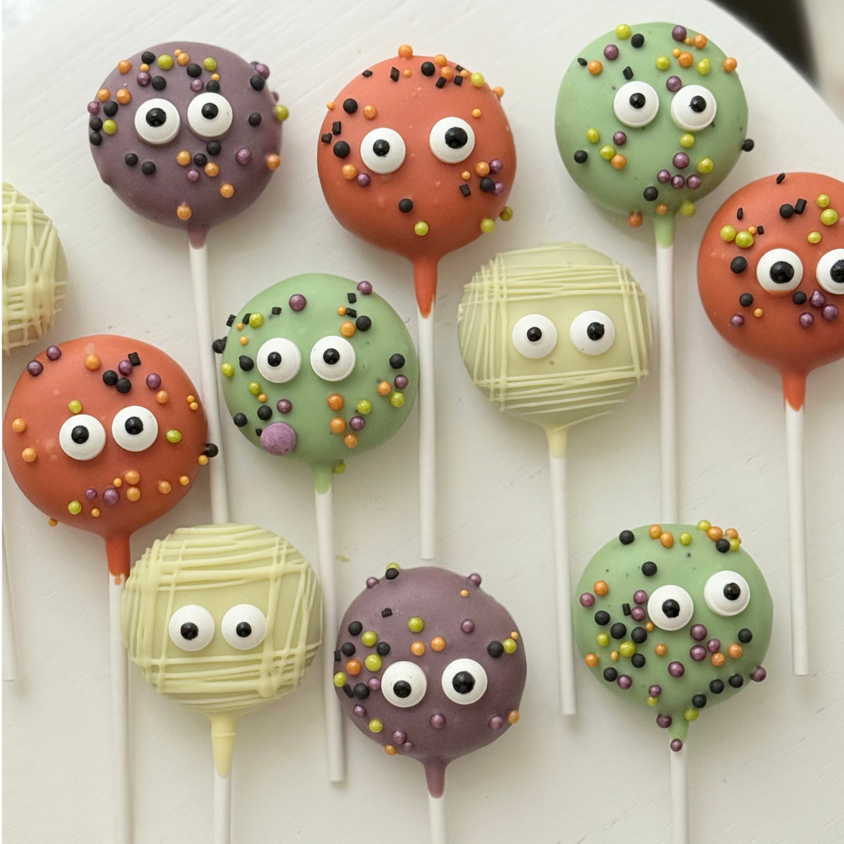 Halloween Cakepops (von 27.10. -31.10. erhältlich!)